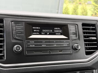 Volkswagen Crafter 2019 - 2.0 TDI 141 PK / L3H3 / 1e EIGENAAR / ZEER NETJES !! / AIRCO / CRUISE / ERGO GEVEERDE STOEL image 13