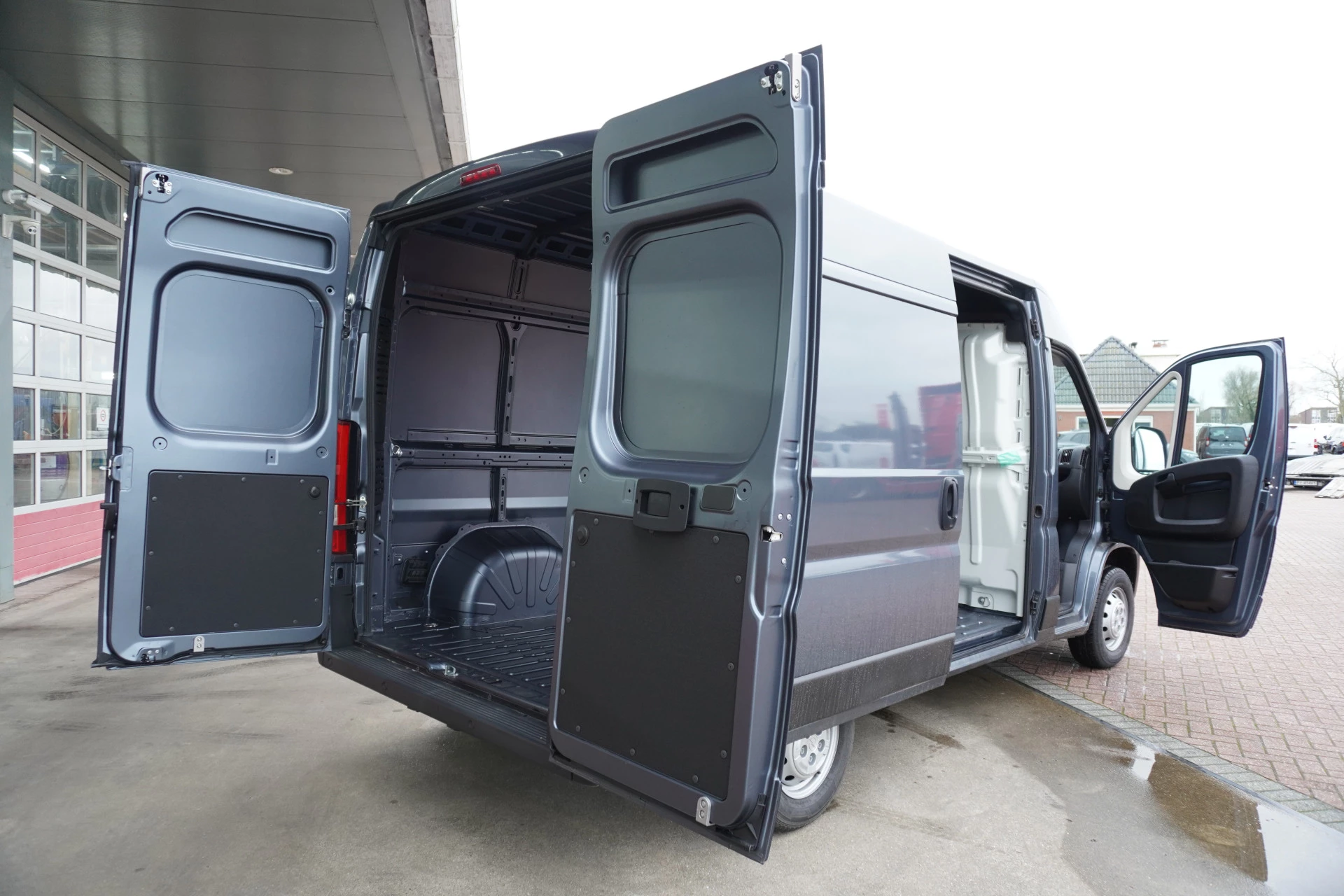 Opel Movano 2023 - 2.2D 140PK L2H2 3.5t afbeelding 5
