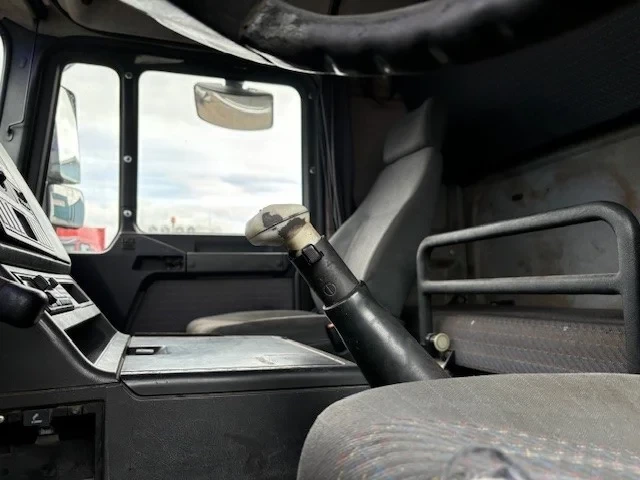 MAN 26.414 1999 - FNL-T (6-CILINDERHEADS) 6x4 CHASSIS (EURO 2 / ZF16 MANUAL GEARBOX / REDUCTION AXLES) obrázek 8