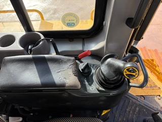 Komatsu D65PXi-18 2018 - N/A imagen 24