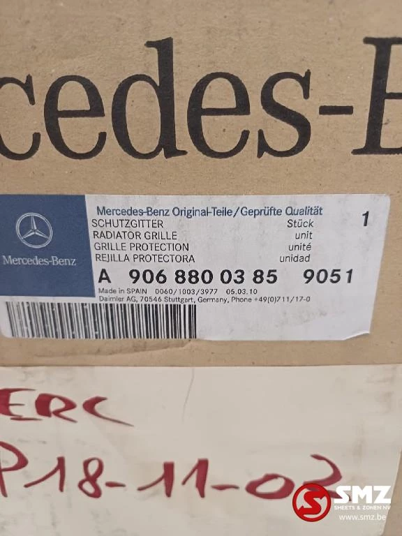 Mercedes-Benz - Radiator grille mercedes obrázek 4
