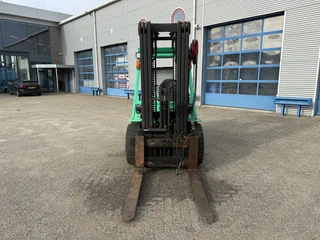 Mitsubishi FD35AT 1996 - / 6 CILINDER DIESEL / 2148 HOURS / MAST HEIGHT:530 CM / 1996 immagine 2 miniatura