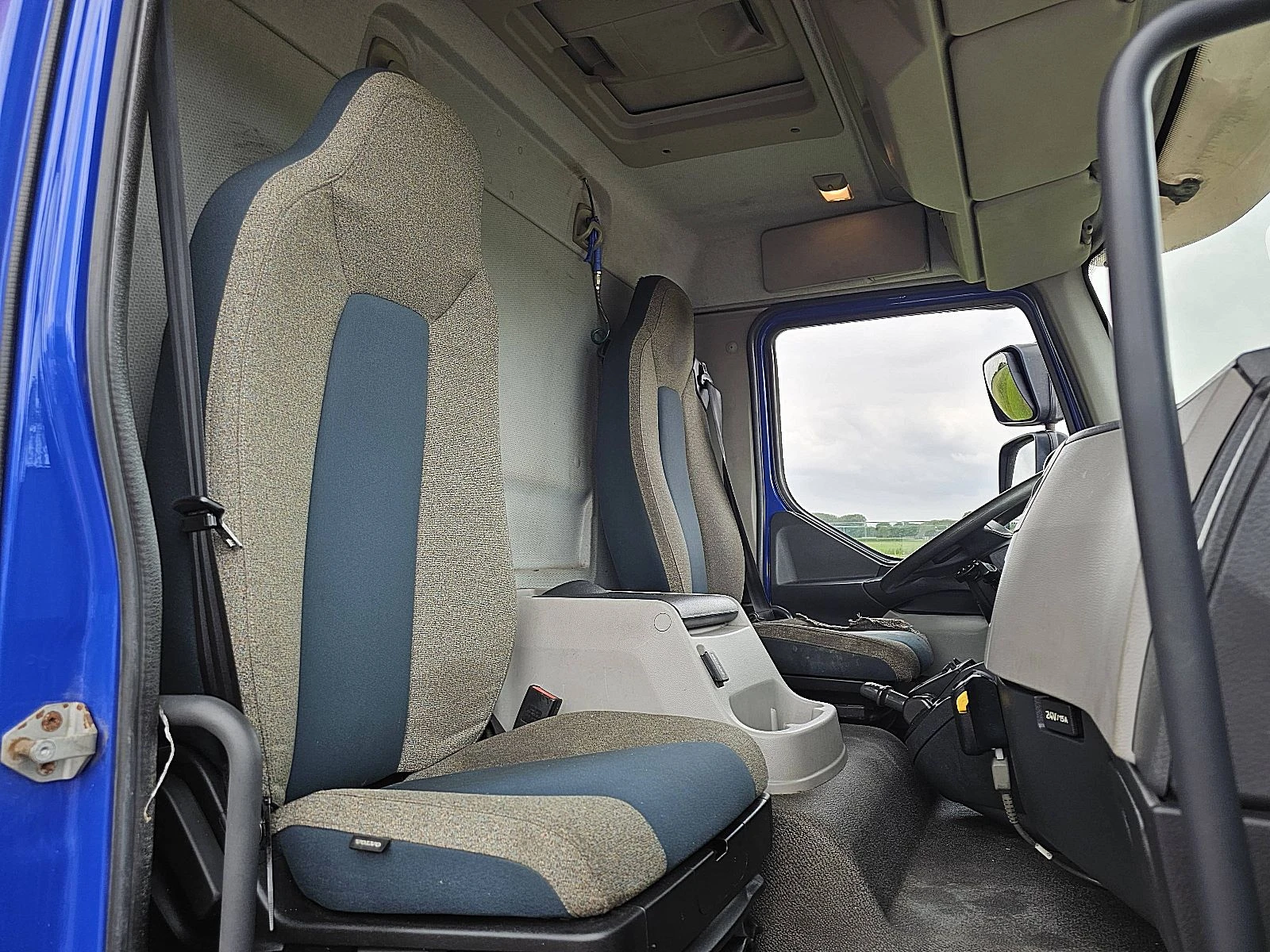 Volvo 2015 - FL 250.16 изображение 7