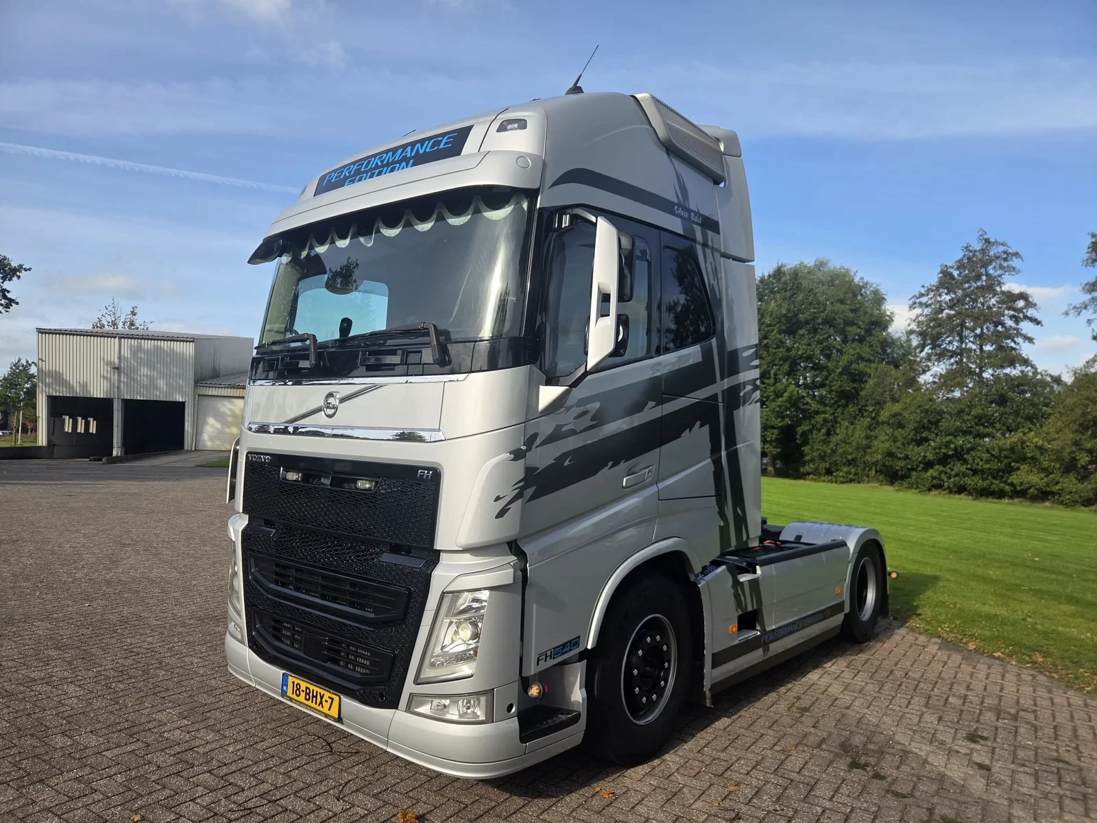 Volvo FH 2017 - 540 XL Globetrotter Performance Edition afbeelding 1