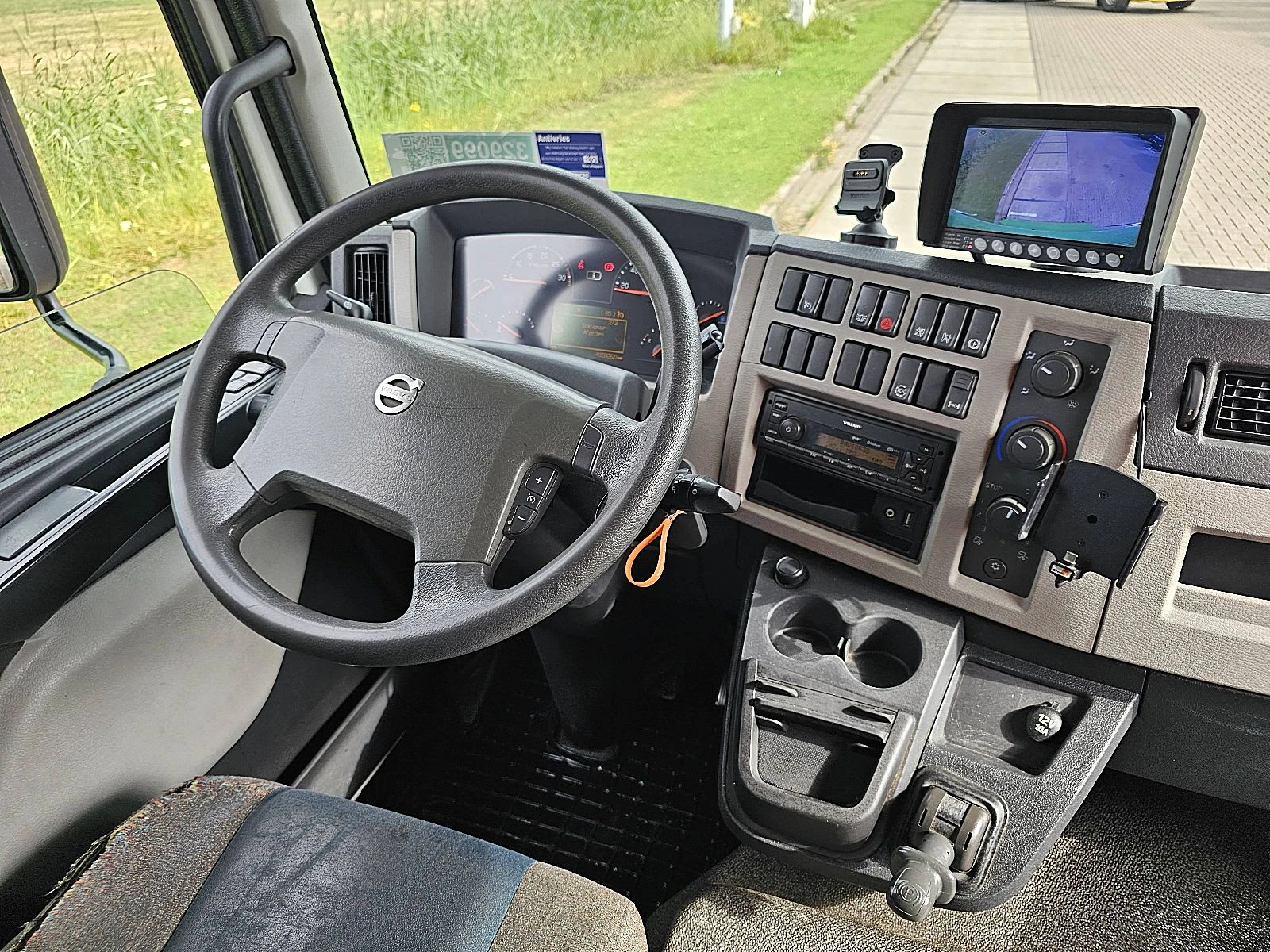 Volvo 2018 - FL 250.12 изображение 8