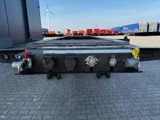 Burg N/A 2008 - 20FT/3-axles, SAF INTRADISC, ADR (EXII, EXII, FL, AT), 2x LIFTAXLE, NL-Chassis image 20