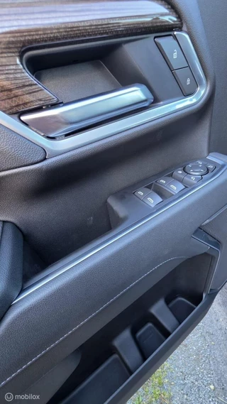 Chevrolet 6.6 V8 Duramax 2026 - Trail Boss image 36