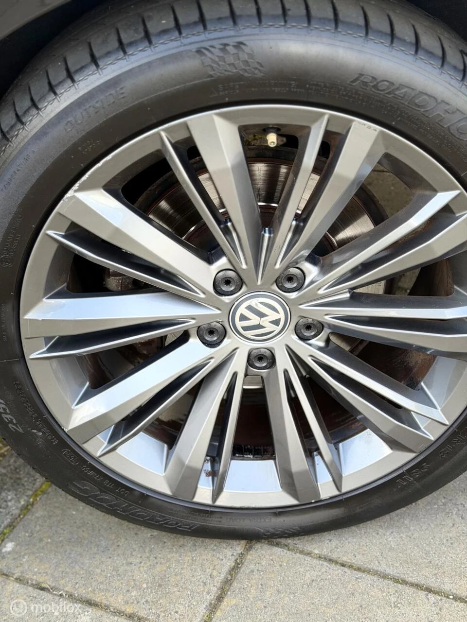 Volkswagen Passat 2015 - 1.8 TSI Highline DSG | Full Options | PANO Bild 35