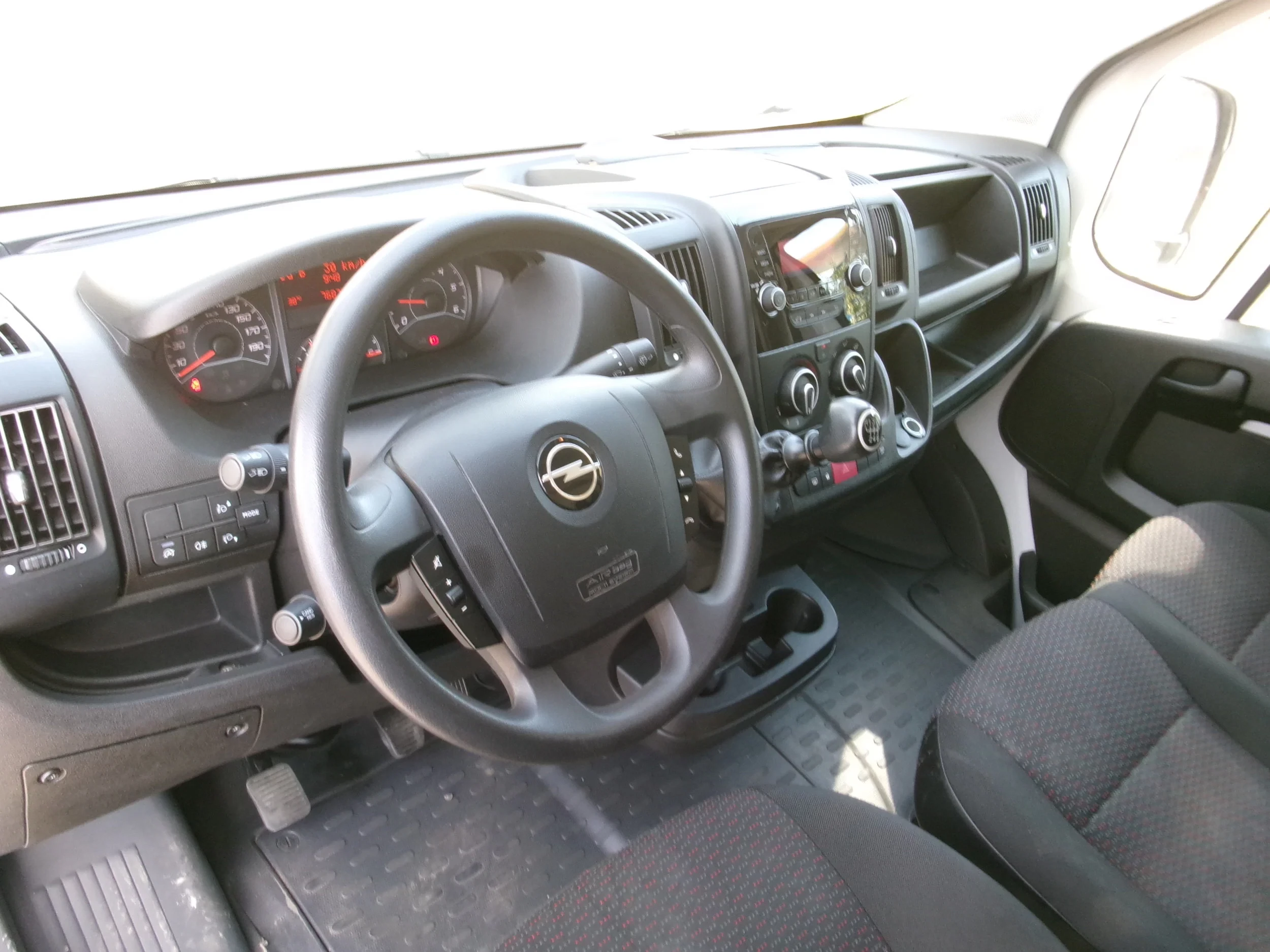 Opel Movano 2022 - L2H2 2.2LTR immagine 11