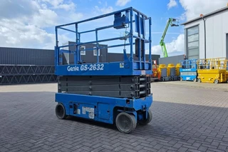 Genie 2011 - GS2632 Electric, Batteries 2025, 10m Working Heigh immagine 2 miniatura