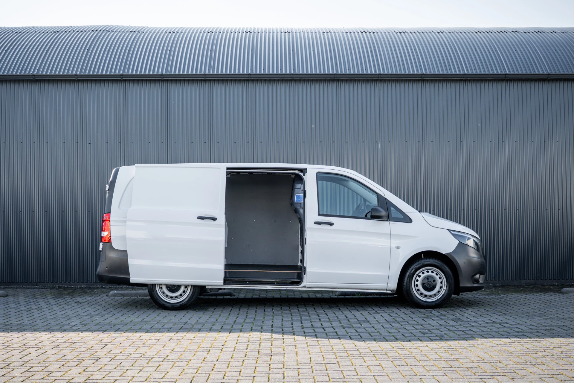 Mercedes-Benz Vito 2021 - 116 CDI L2H1 | 163 PK | Cruise | PDC | Airco | Trekhaak image 7