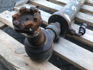 Ginaf N/A - HYDRAULISCHE STUURCILINDER zdjecie 2
