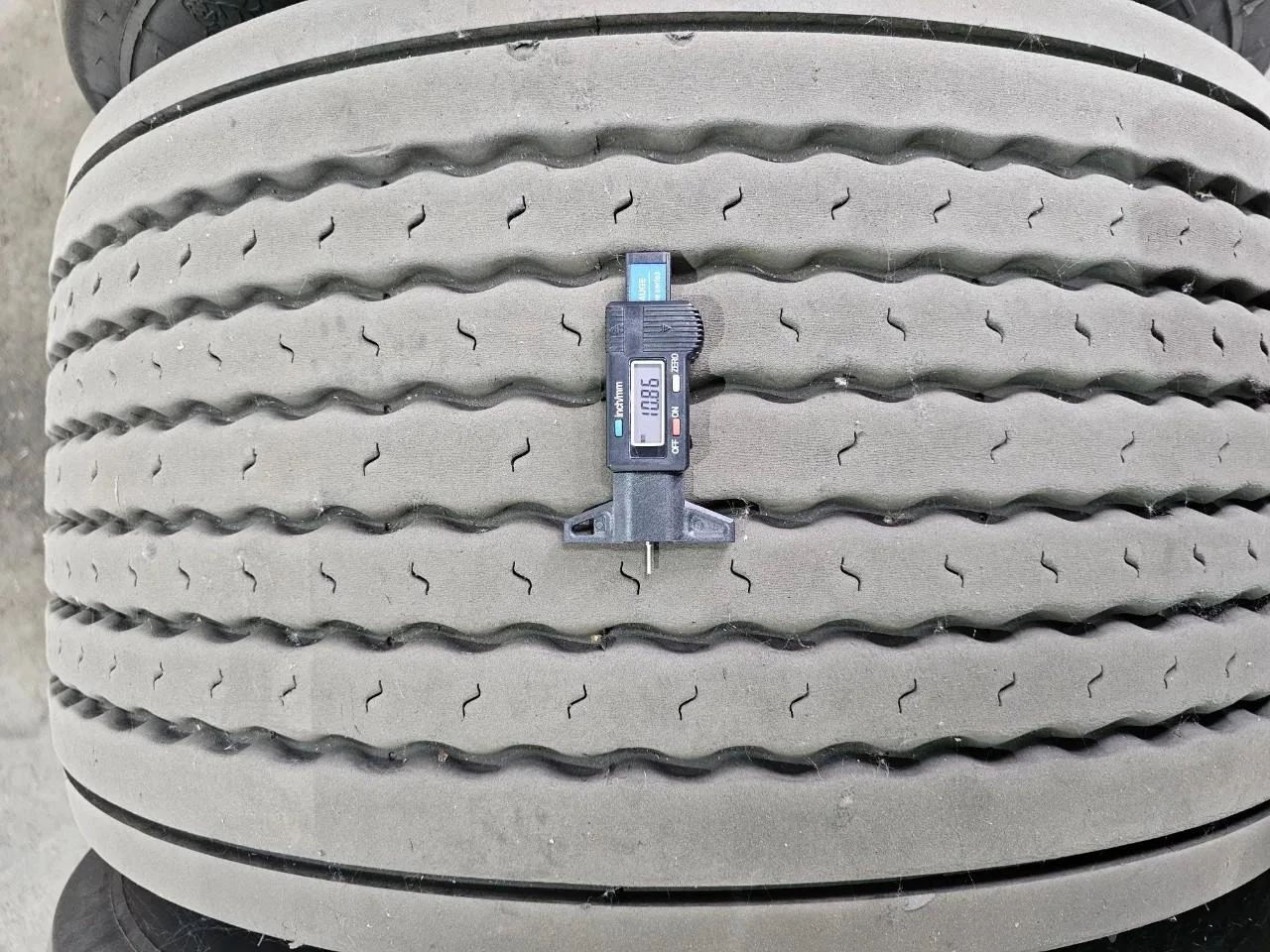 Michelin 50x 445 afbeelding 4