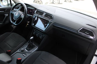 Volkswagen Tiguan 2018 - 2.0 TSI 4Motion Highline R-Line PANORAMADAK VIRTUAL ACC TREKHAAK image 12