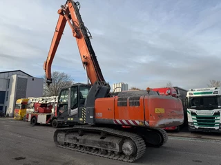 Hitachi N/A 2010 - ZX350LC-3 HYDRAULIC CAB RISER, AIRCO, AUXILIARY HYDRAULIC PLUMBING imagem 6