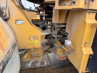 Cat N/A 2013 - 972K bild 8
