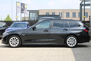 BMW 3 Series 2022 - Touring 320e High Executive LEDER NAVI CARPLAY TREKHAAK obrazek 9