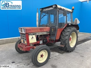 International N/A 1978 - 744 54 kW 72 HP, Manual image 1