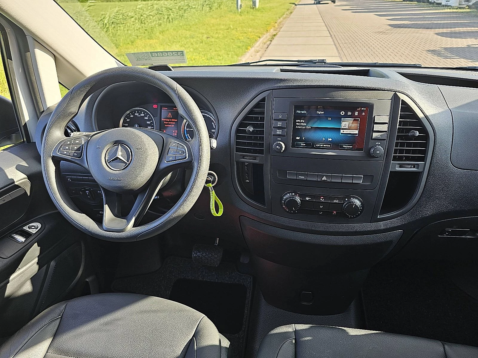 Mercedes-Benz eVito 2024 Bild 8