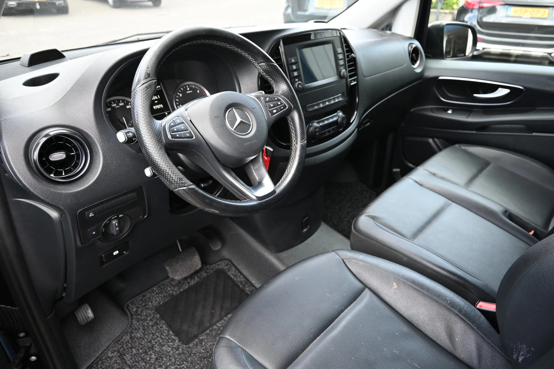 Mercedes-Benz Vito 2022 - 119 CDI L3 XL obrázek 5