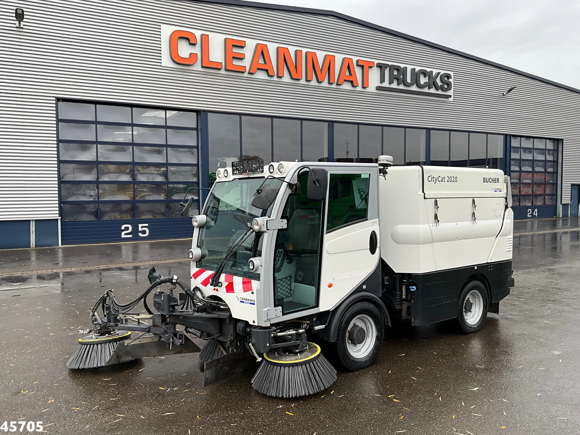 Bucher Citycat 2020 with 3-rd brush 2016 immagine 2