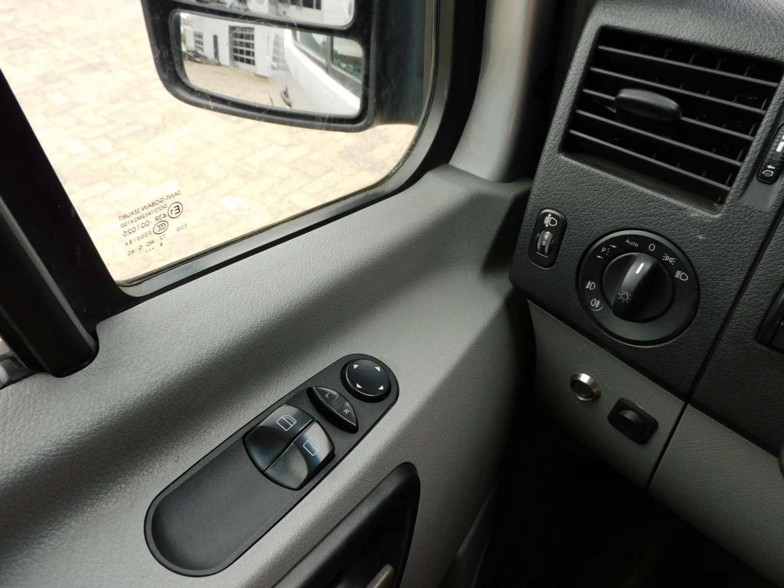 Volkswagen Crafter 2017 - 35 2.0 TDI L2H2 afbeelding 9