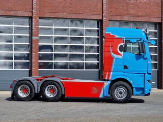 MAN TGX 2021 - 33.510 6x4 - Facelift - Low km 252Tkm - Navi - Sliding 5th wheel - PTO/Hydraulic image 8