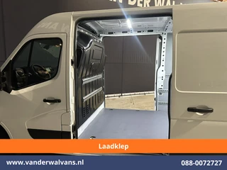 Renault Master 2023 - 2.3 dCi 150pk L2H2 Euro6 Airco | Laadklep | 2x Zijdeur | Camera | Navigatie | LED | Cruisecontrol afbeelding 2 miniatuur