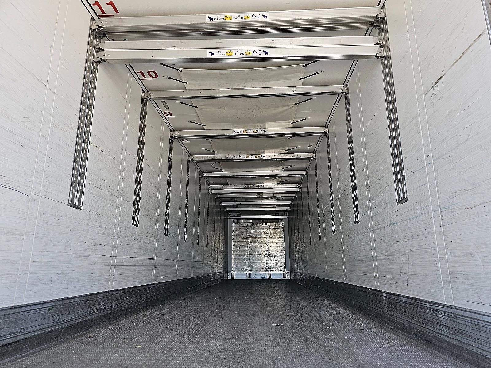 Schmitz Cargobull 2019 - SKO THERMOKING Bild 6