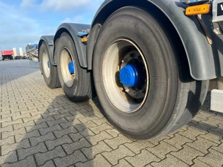 Contar N/A 2000 - 40FT HIGH CUBE chassis / liftaxle / drumbrakes / NL-Chassis/ APK 02-2026 bild 9