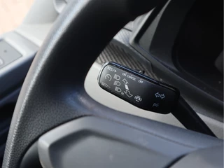Volkswagen Transporter 2021 - 2.0 TDI 111pk Euro 6 - Lang L2 - Trekhaak - Cruise - 3 Zits afbeelding 14