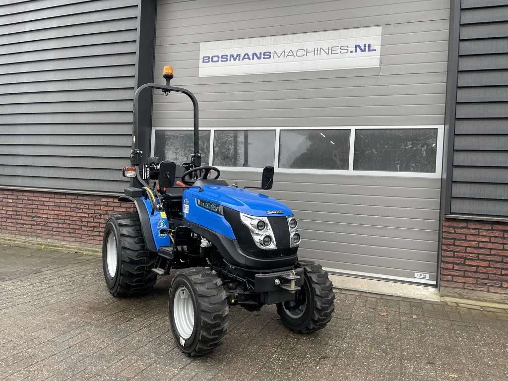 Solis 26 + minitractor NIEUW industriebanden 5 jaar GARANTIE 2026 afbeelding 1