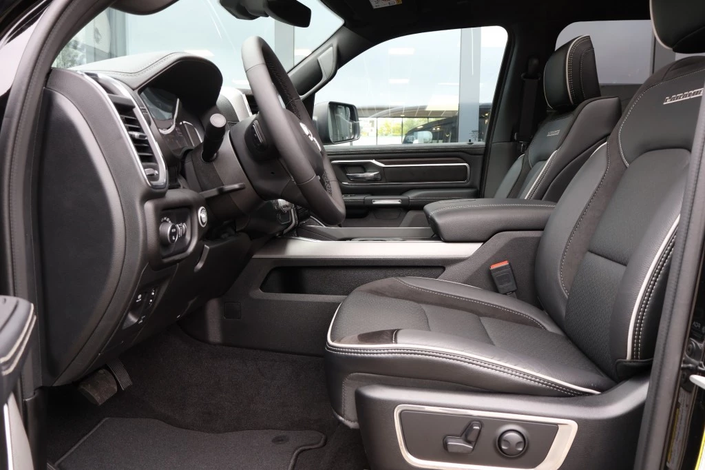 Dodge Ram 1500 2024 - 3.0 SST LARAMIE SPORT NIGHT / Laadbakdeksel + Trekhaak Bild 11