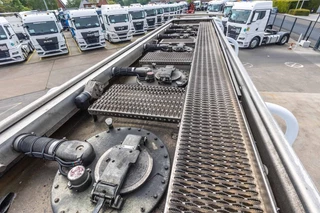 Mercedes-Benz N/A 2020 - ANTOS 2530 BL+MAGYAR 19.000L/6COMP image 10