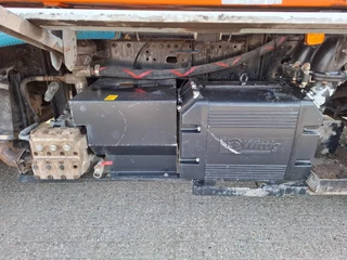 MAN TGS 2011 - 35.360 / WICOM SEWAGE SUCTION 200 BAR / 8X4 / !! 236672 KM !! / 2XLENKACHSE / FRIDGE / MANUAL / EURO-5 / 2011 obrazek 27