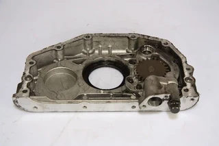 Mercedes-Benz - Engines & Parts Mercedes Oliepomp à venda