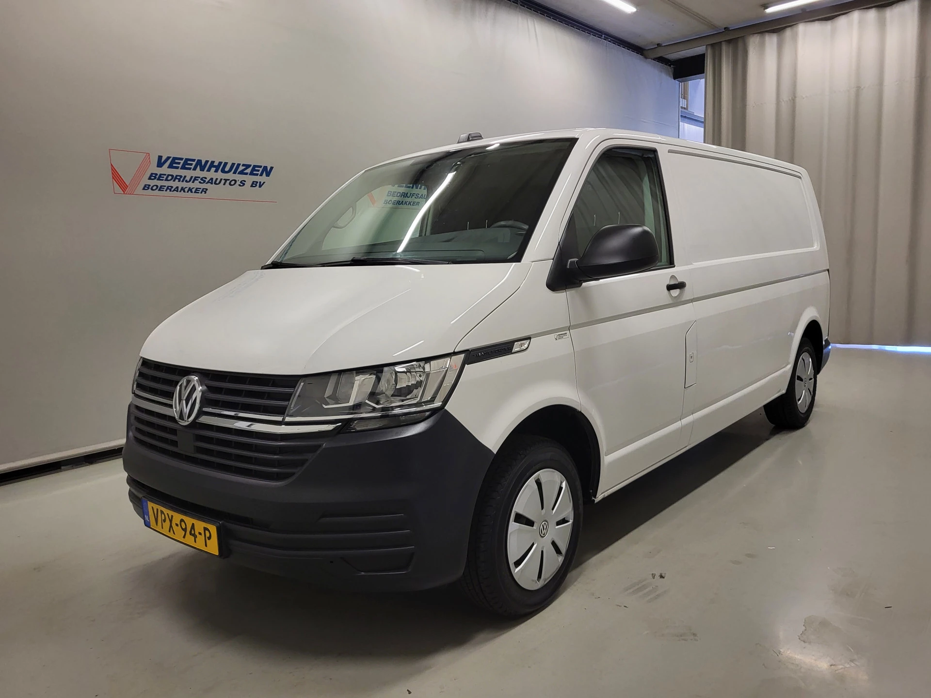 Volkswagen Transporter 2022 - 2.0TDI L2/H1 Euro 6! image 2