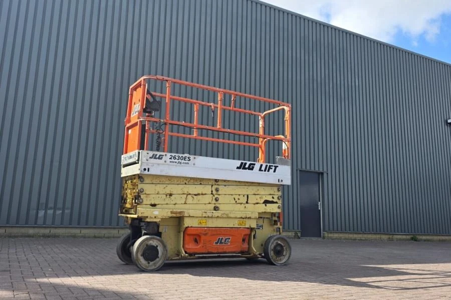 JLG 2011 - 2630ES Electric, Working Height 10m, 230 kg Capaci immagine 1
