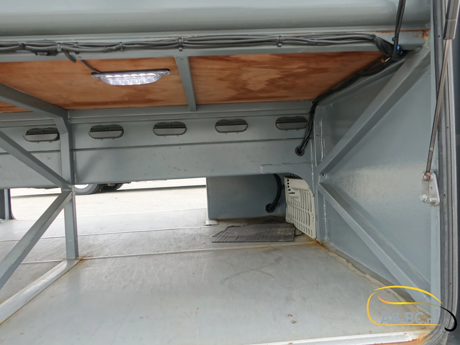 Mercedes-Benz Intouro 49 Seats Liftbus EURO 6 2016 image 33