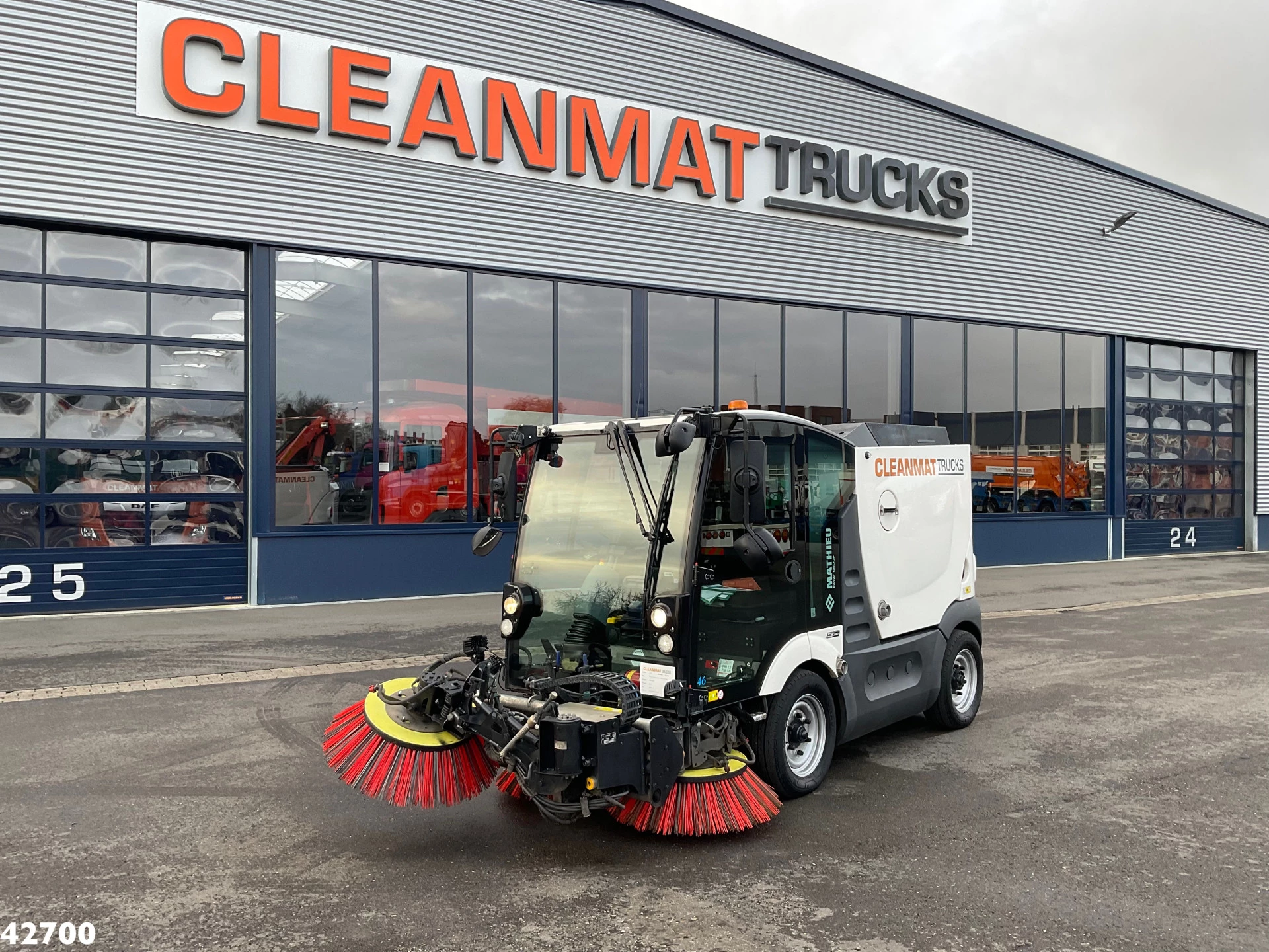 Mathieu MC 210 Azura Flex Euro 6 Stage 5 with 3-rd brush 2020 afbeelding 1