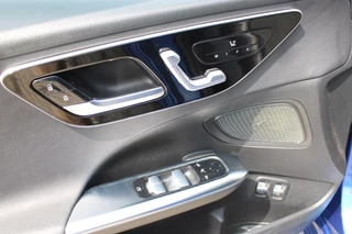 Mercedes-Benz C-Class 2022 - Estate 300e Luxury Line MEMORY DISTRONIC 360-CAMERA CARPLAY SFEER 17'' image 15