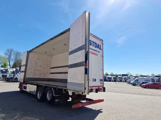 Scania R 2016 - R580 V8 Topline 6x2 - Box with sidedoors - Retarder - Full air - Leather image 63