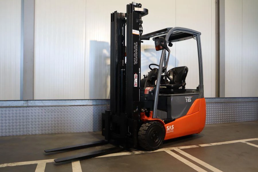 Toyota 2010 - 8 FBEKT 16 afbeelding 1