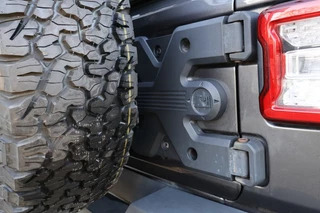 Jeep Wrangler 2019 - 2.0T Unlimited Hardtop + Electrische softtop / liftkit / Warn lier obrazek 15