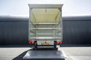 Mercedes-Benz Sprinter 2023 - 315 CDI | 150 PK | Automaat | Bakwagen met laadklep | Zijdeur | Camera | Cruise | Mbux | Climatronic imagen 9