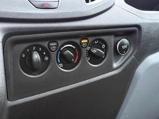 Ford Transit 2019 - 2.0 TDCI EURO 6 / PICK UP / HIAB KRAAN T-CLX 013 / 2.7 TONS TREKHAAK / 34.988 KM! / 1e EIG. / 3-ZITS / AIRCO / ZEER NETJES bild 15