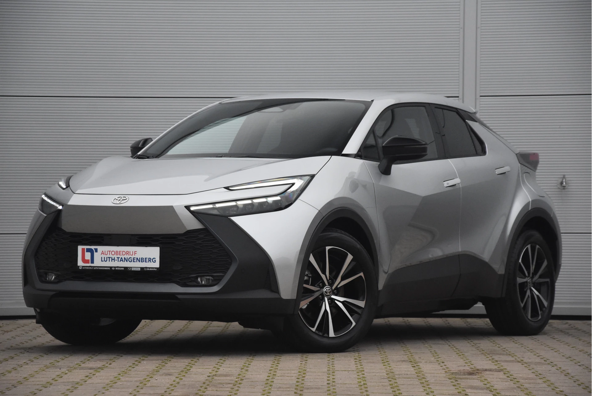 Toyota C-HR 2025 - 2.0 Plug-in Hybrid 220 Dynamic immagine 28