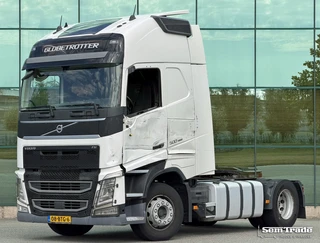 Volvo FH 2018 - 13.500 EURO 6 ONLY 712.000 KM 2X TANKS DAMAGED ON LEFT SIDE HOLLAND-TRUCK te koop