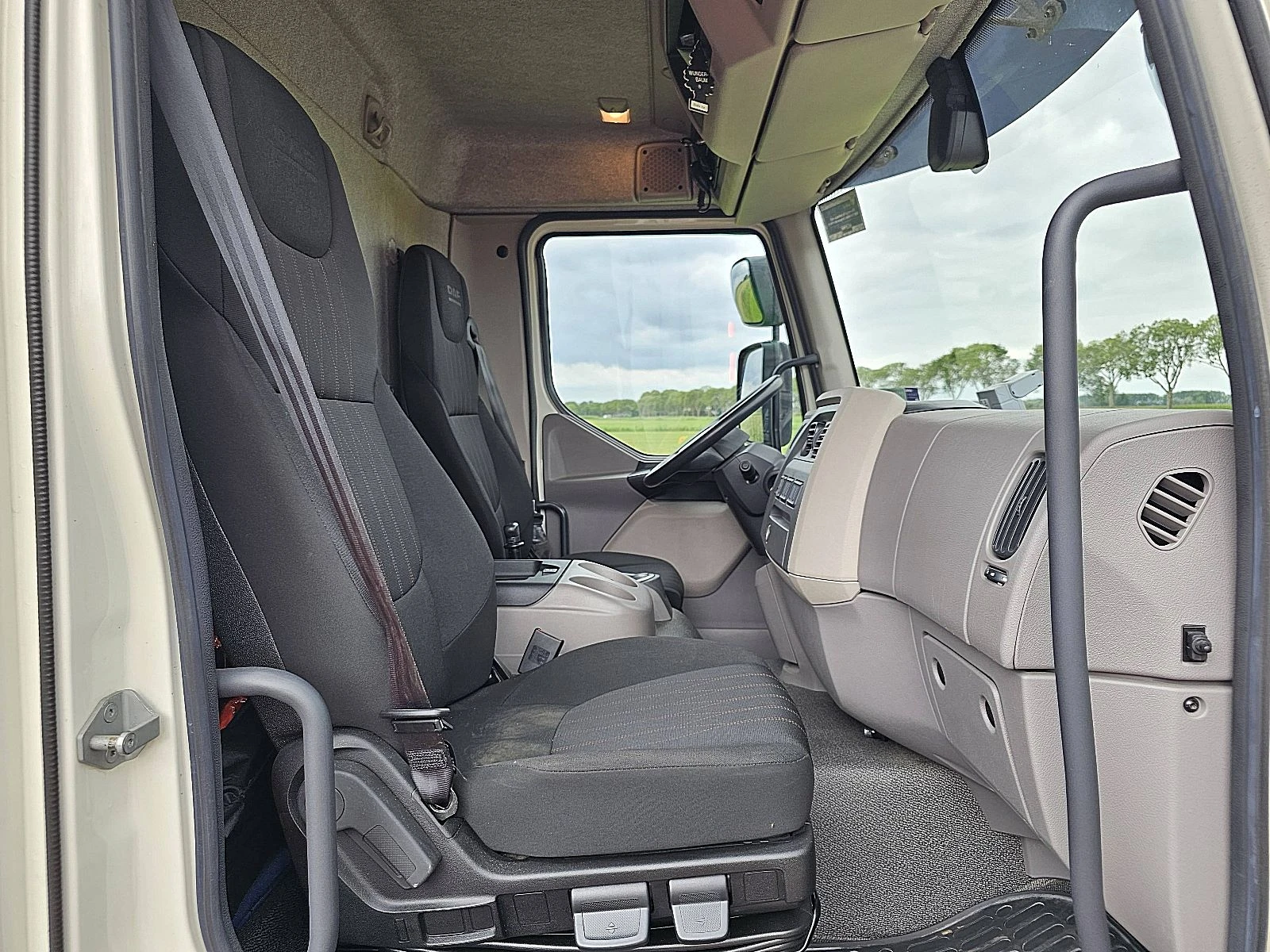DAF 2023 - LF 290 afbeelding 7
