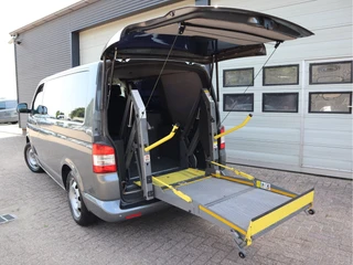 Volkswagen Transporter 2011 - 2.0 TDI 132kw Automaat - Invalide - Rolstoel - Handbesturing Handgas - Lift afbeelding 2 miniatuur